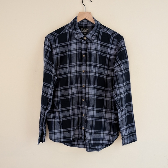 Abercrombie & Fitch Tops - Abercrombie & Fitch Blue and Gray Plaid Flannel Button Down Boyfriend Shirt